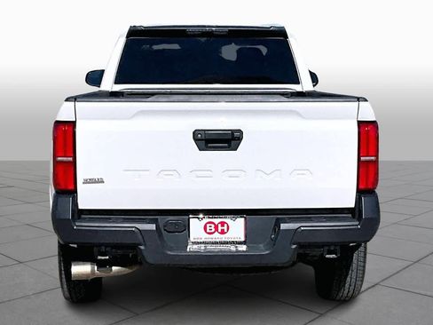 Used 2024 Toyota Tacoma SR image 5