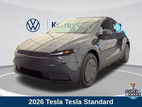 Used 2026 Tesla Model Y AWD image 1