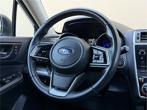 Used 2019 Subaru Outback 2.5i Limited w/ Popular Package #2 AWD/4WD image 10