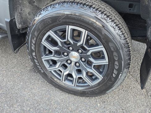 Certified 2023 Chevrolet Colorado LT w/ LT Convenience Package III image 6