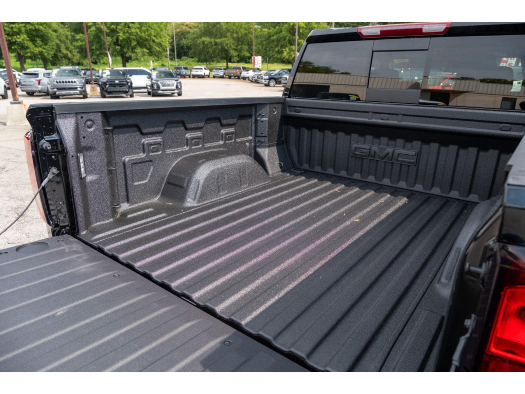 New 2026 GMC Sierra 1500 Elevation w/ Elevation Premium Package AWD/4WD image 33