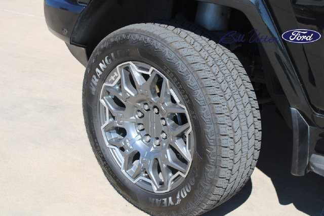 Used 2024 GMC Hummer EV 3X AWD/4WD image 9