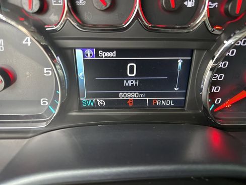 Used 2018 Chevrolet Silverado 1500 LT w/ Texas Edition image 21