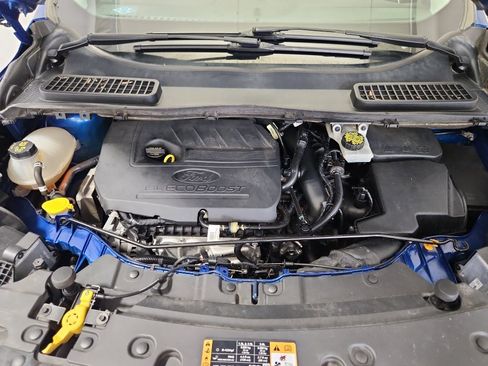 Used 2018 Ford Escape SE w/ SE Sport Appearance Package AWD/4WD image 35