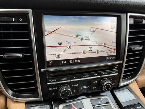 Used 2015 Porsche Panamera 4 AWD/4WD image 35