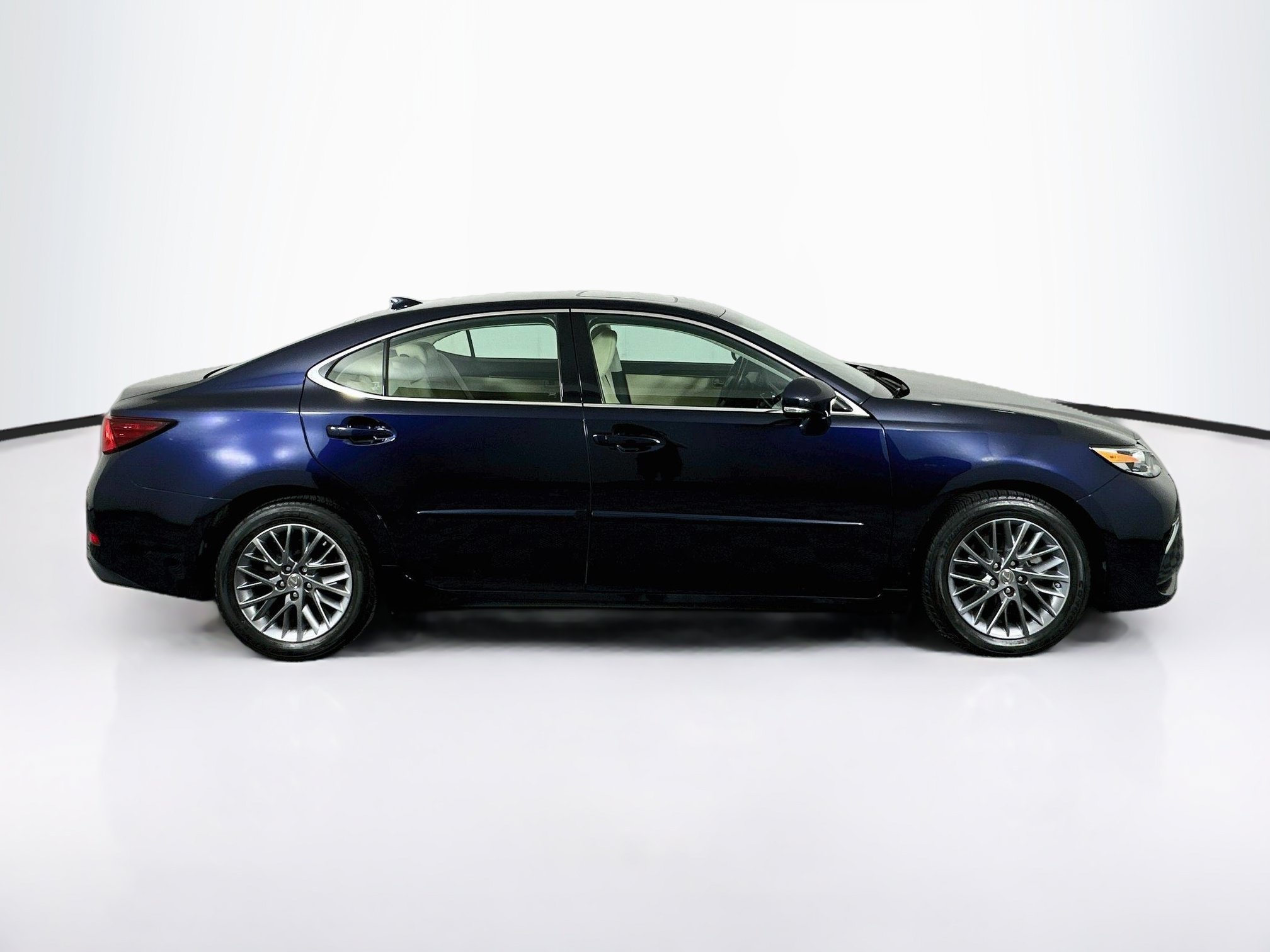 Used 2018 Lexus ES 350 w/ Premier Package FWD image 10