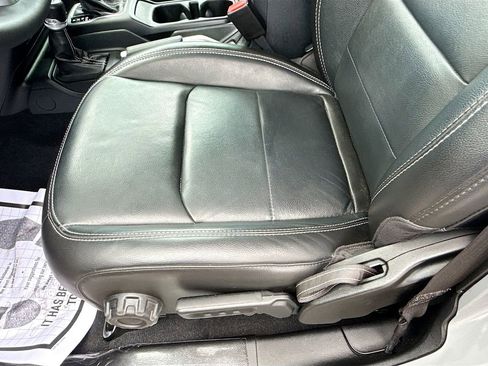 Used 2023 Jeep Wrangler Unlimited Sahara image 21