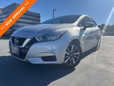 Used 2021 Nissan Versa SV image 1