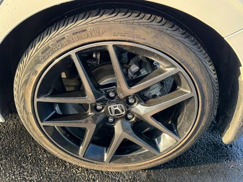 Used 2023 Honda Civic Sport Touring image 7