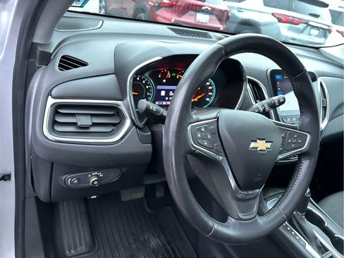 Used 2019 Chevrolet Equinox LT image 11