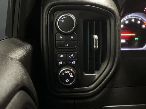 Used 2024 Chevrolet Silverado 2500 Custom w/ Custom Value Package image 21