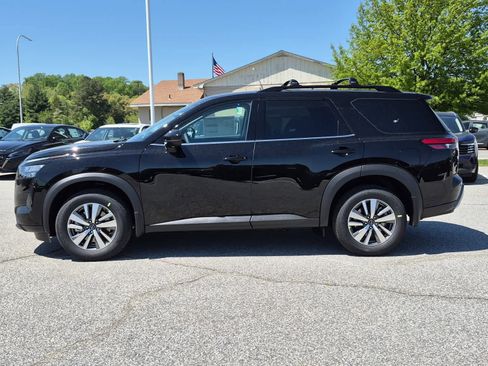 New 2026 Nissan Pathfinder SL AWD/4WD image 5