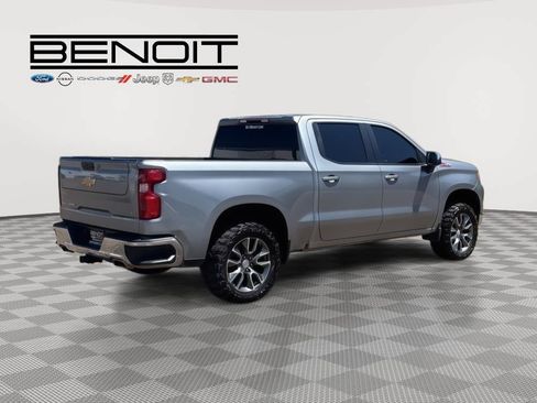 Used 2024 Chevrolet Silverado 1500 LT AWD/4WD image 5