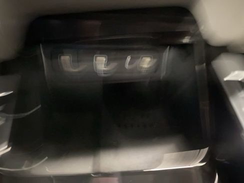 Used 2023 Kia Sorento SX image 26