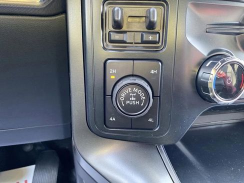 New 2025 Ford F150 Lariat w/ Equipment Group 501A Mid image 10