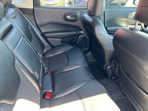 Used 2019 Jeep Compass Altitude image 19