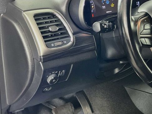 Used 2021 Jeep Grand Cherokee Laredo AWD/4WD image 10