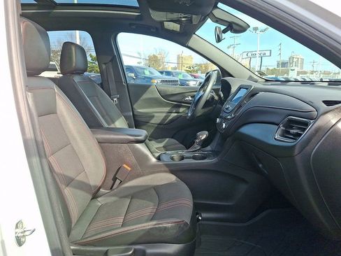Used 2022 Chevrolet Equinox RS AWD/4WD image 21