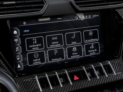Used 2022 Lamborghini Urus AWD/4WD image 64