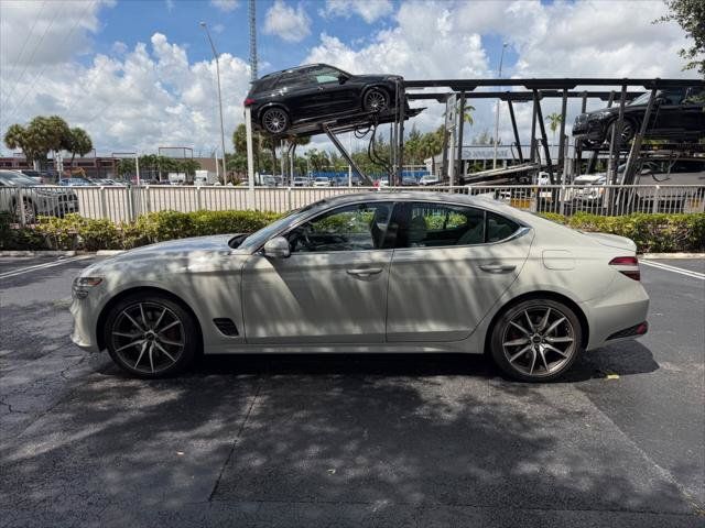 Used 2025 Genesis G70 2.5T RWD image 3