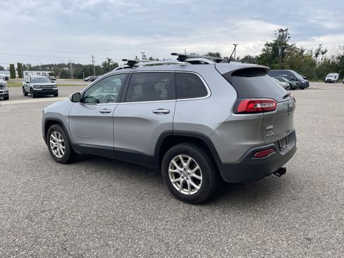 Used 2014 Jeep Cherokee Latitude w/ Comfort/Convenience Group AWD/4WD image 6