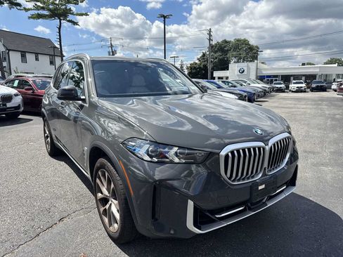 Used 2026 BMW X5 xDrive40i w/ Climate Comfort Package AWD/4WD image 2