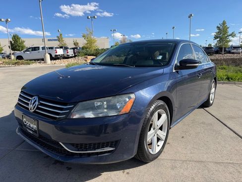 Used 2013 Volkswagen Passat 2.5 SE FWD image 3