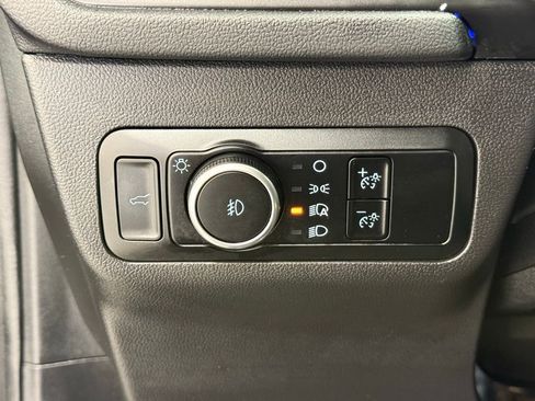 Used 2024 Ford Escape Platinum image 33