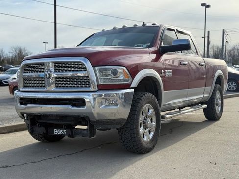 Used 2015 RAM 2500 Laramie w/ Convenience Group image 2