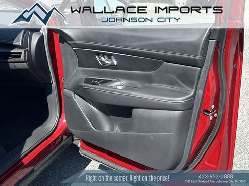 Used 2025 Nissan Murano SV AWD/4WD image 34