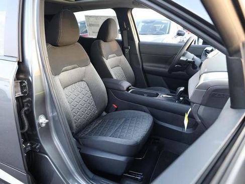 New 2026 Nissan Kicks SV w/ SV Premium Package image 25