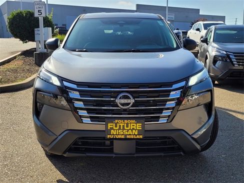 New 2026 Nissan Rogue S image 3