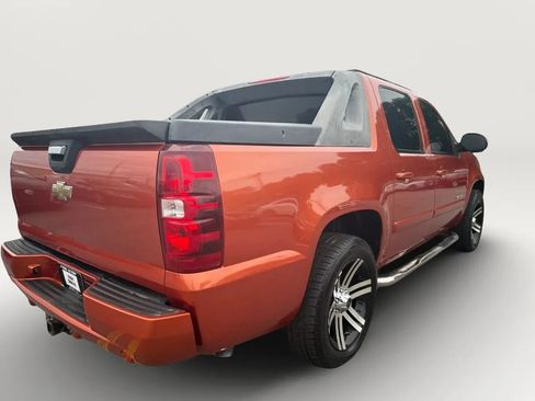 Used 2007 Chevrolet Avalanche LTZ w/ LTZ Preferred Equipment Group RWD image 3