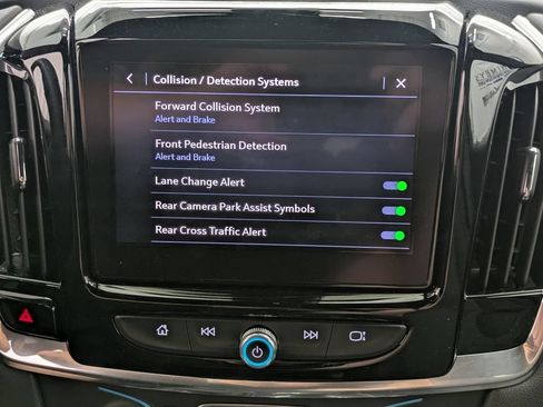 Used 2023 Chevrolet Traverse LT w/ LPO, Floor Liner Package AWD/4WD image 7