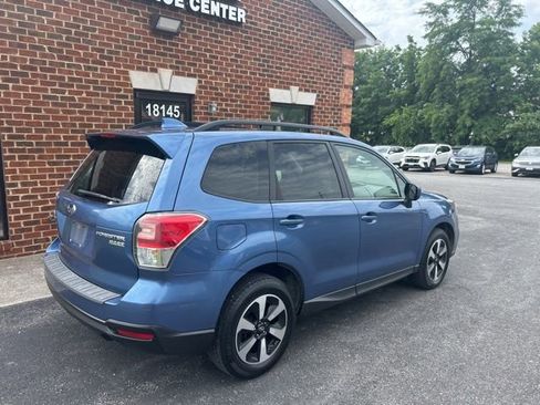 Used 2017 Subaru Forester 2.5i Premium w/ Popular Package #2A AWD/4WD image 4