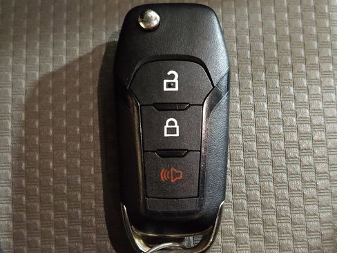 Used 2020 Ford F150 XL w/ Equipment Group 101A Mid RWD image 32