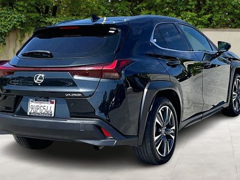 Used 2024 Lexus UX 250h FWD image 5