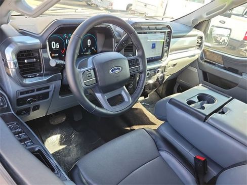 Used 2021 Ford F150 Lariat w/ Equipment Group 501A Mid image 6