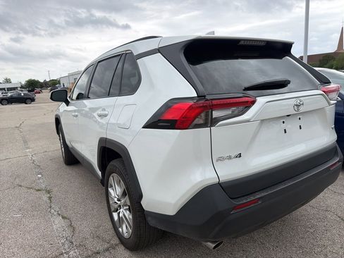 Used 2024 Toyota RAV4 XLE Premium image 8