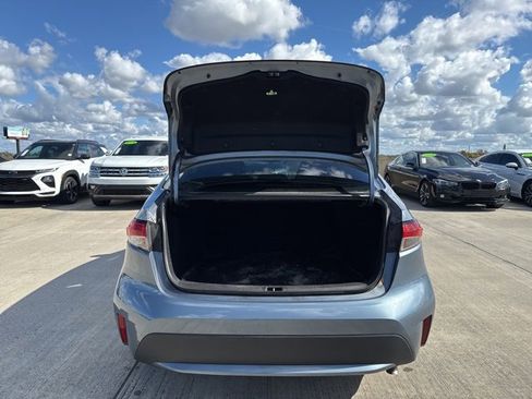 Used 2020 Toyota Corolla LE image 9
