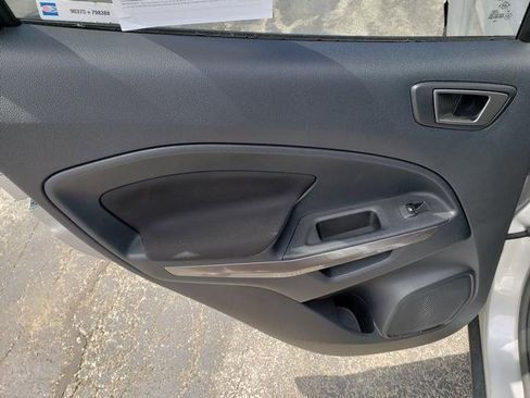 Used 2021 Ford EcoSport SE image 12