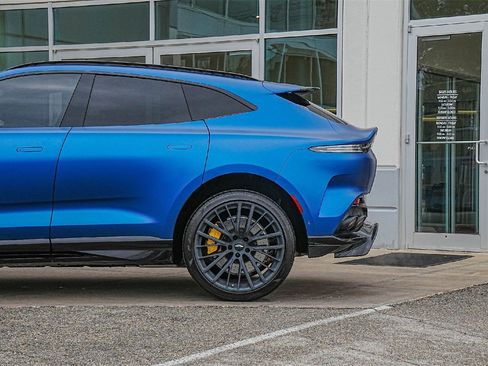 Used 2023 Aston Martin DBX 707 image 12