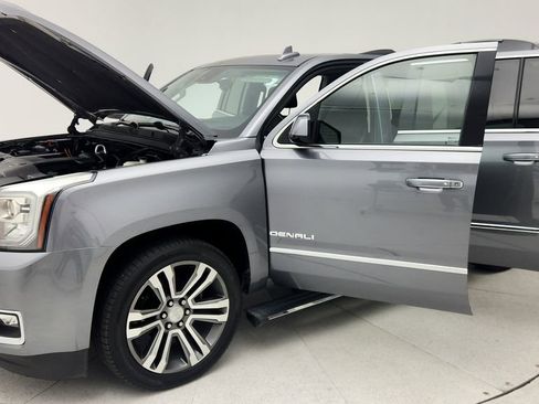 Used 2020 GMC Yukon XL Denali w/ Open Road Package image 11