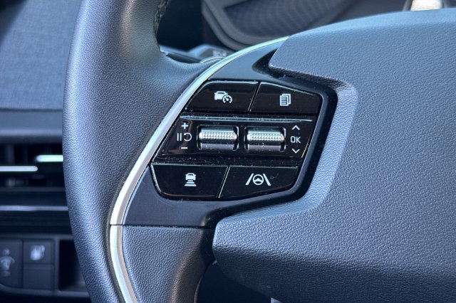 Certified 2023 Kia EV6 Light RWD image 31