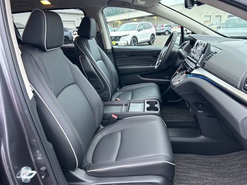 Certified 2026 Honda Odyssey Touring image 12