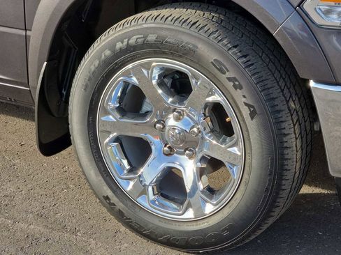 Used 2016 RAM 1500 Laramie w/ Convenience Group image 12