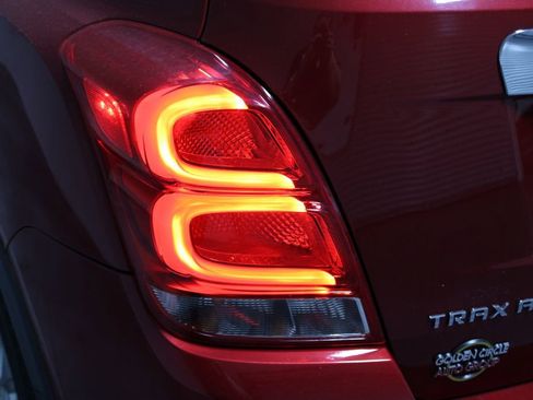 Used 2020 Chevrolet Trax Premier image 52