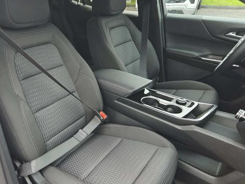 New 2027 Chevrolet Equinox LT FWD image 17