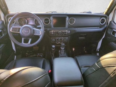 Used 2023 Jeep Wrangler Sahara image 18