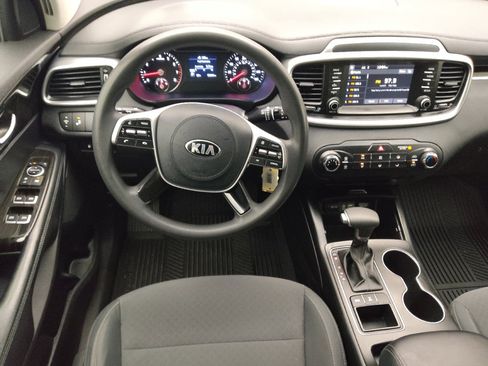 Used 2020 Kia Sorento LX AWD/4WD image 22